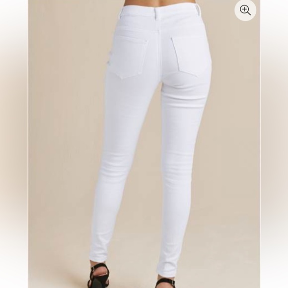 Venus White Jeans - Picture 4 of 6